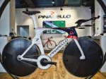 WorldHourRecordPinarello(19657953744).jpg