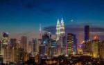 Moonriseoverkualalumpur.jpg