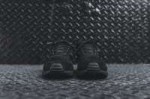 new-balance-530-triple-black-4