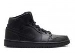 air-jordan-1-mid-black-black-black-0116791.png