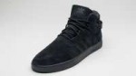 Adidas-Tubular-Invader-Triple-Black-02.png