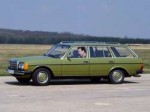 Mercedes Benz W123 Kombi Jesus Green.jpg