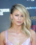 melissa-benoist-2019-saturn-awards-2.jpg