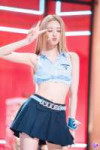 220717-ITZY-Yuna-Sneakers-at-SBS-Inkigayo-documents-16.jpeg