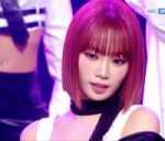 240830 LSF Crazy Showcase - Chaewon wink.gif