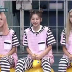 예지 설명하려고 나가다가 넘어졌어 너무 귀엽다 - 예지 ITZY.mp4