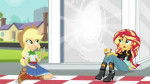 ApplejackandSunsetnoticetheportalactivatingEG3.png