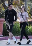 Chloe-Moretz-with-Brooklyn-Beckham-gabbing-iced-coffees--12[...]