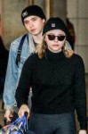 chloe-moretz-brooklyn-beckham-jfk-nyc-27-nov-17-10.jpg