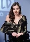 hailee-steinfeld-build-series-london-in-london-4