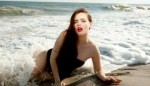 Roxane-Mesquida-une-Francaise-a-la-conquete-de-Hollywood.jpg