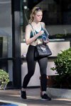 elle-fanning-heading-to-a-gym-in-los-angeles-01-13-2018-10.jpg