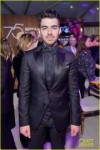 joe-jonas-nick-jonas-golden-globes-2018-01.jpg