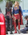 melissa-benoist-and-amy-jackson-on-the-set-of-supergirl-in-[...].jpg