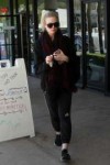 elle-fanning-arrives-at-a-gym-in-los-angeles-02-23-2018-5.jpg