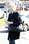 elle-fanning-arrives-at-a-gym-in-studio-city-02-24-2018-5.jpg