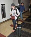 evan-rachel-wood-at-airport-in-washington-02-26-2018-0.jpg