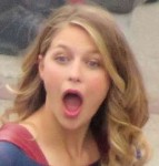 Melissa-Benoist-and-Yael-Grobglas-duel-filming-Supergirl-in[...].jpg