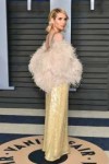 emma-roberts-at-2018-vanity-fair-oscar-party-in-beverly-hil[...].jpg