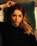 ana-de-armas-social-media-12-21-2017-2.jpg