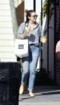 elizabeth-olsen-out-for-coffee-in-los-angeles-03-28-2018-3.jpg