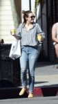 elizabeth-olsen-out-for-coffee-in-los-angeles-03-28-2018-7.jpg