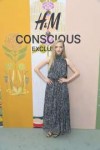 amanda-seyfried-h-m-celebration-of-2018-conscious-exclusive[...].jpg