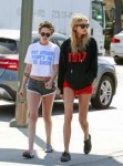 kristen-stewart-and-stella-maxwell-franklin-village-los-ang[...].jpg