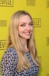 amanda-seyfried-belleville-opening-night-in-pasadena-2.jpg