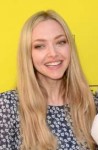 amanda-seyfried-belleville-opening-night-in-pasadena-3.jpg