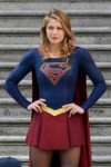 melissa-benoist-and-erica-durance-on-the-set-of-supergirl-i[...].jpg