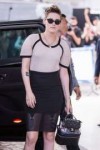 kristen-stewart-arrives-at-martinez-hotel-in-cannes-05-07-2[...].jpg