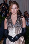 riley-keough-at-met-gala-2018-in-new-york-05-07-2018-1.jpg