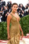 irina-shayk-and-bradley-cooper-met-gala-2018-8.jpg