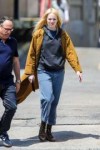 emma-stone-on-the-set-of-maniac-in-new-york-05-09-2019-4.jpg