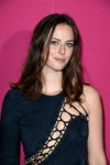 kaya-scodelario-karl-lagerfeld-modelco.-make-up-line-launch[...].jpg