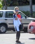 margot-robbie-out-in-marina-del-rey-05-16-2018-4.jpg