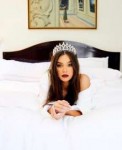 hailee-steinfeld-social-media-05-25-2018-1.jpg