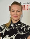 yvonne-strahovski-at-the-handmaid-s-tale-fyc-event-in-los-a[...].jpg