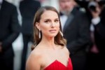 Natalie-Portman-Hot-In-Red-Dress-2015-Wallpapers.jpg