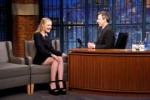 dakota-fanning-at-late-night-with-seth-meyers-in-ny-6[1].jpg