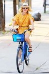 naomi-watts-riding-a-citi-bike-in-tribeca-nyc-08-07-2018-9.jpg