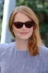 emma-stone-arriving-at-the-casino-di-venezia-for-the-75th-v[...].jpg