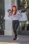 bella-thorne-throws-a-tantrum-on-the-set-of-droppin-cash-in[...].jpg