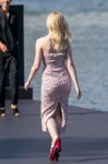 elle-fanning-walks-l-oreal-fashion-show-in-paris-09-30-2018[...].jpg