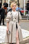 julia-garner-outside-the-miu-miu-show-as-part-of-the-pfw-in[...].jpg