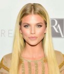 annalynne-mccord-2018-autism-speaks-into-the-blue-gala-in-b[...].jpg