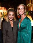 margot-robbie-my-dinner-with-herve-premiere-in-la-1.jpg