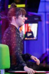 maisie-williams-and-angela-scanlon-at-bbc-the-one-show-in-l[...].jpg