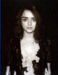 maisie-williams-heroine-magazine-october-2018-photos-7.jpg